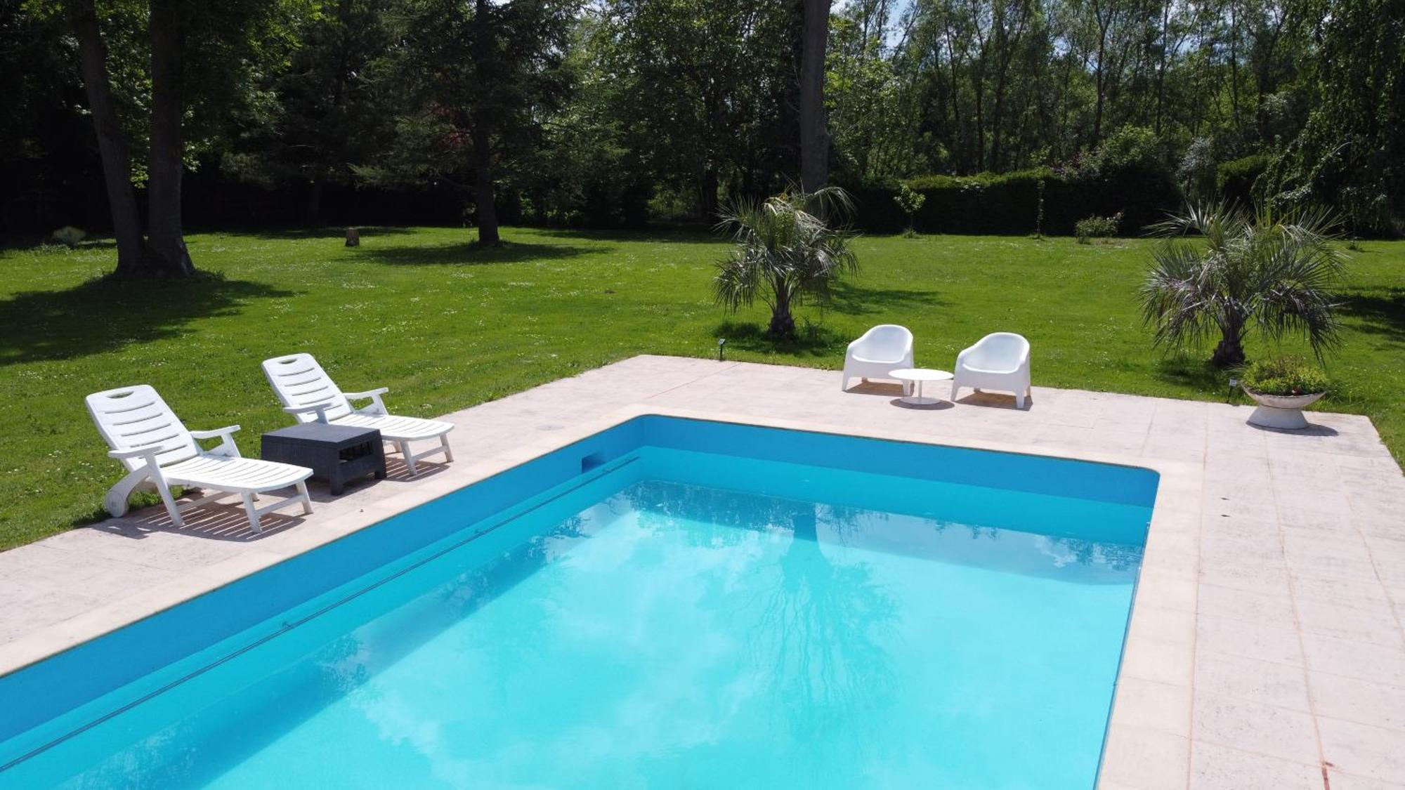 Appartement Familial Au Bord De La Marne, Jardin 8000M2, Piscine, Court De Tennis, Terrasse, Parking Gratuit Proche Disneyland Isles-les-Villenoy Bagian luar foto