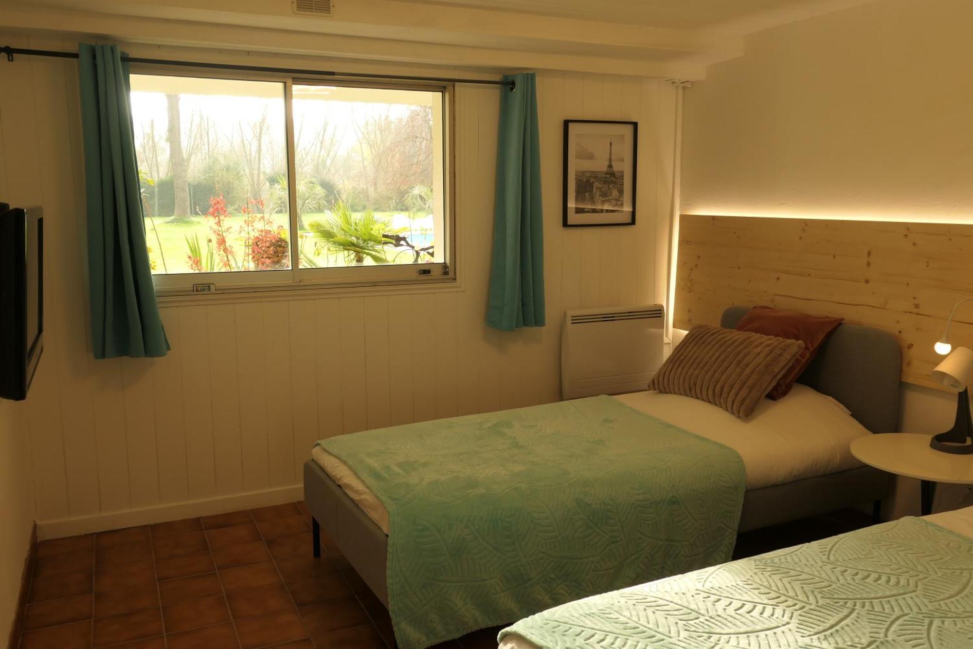 Appartement Familial Au Bord De La Marne, Jardin 8000M2, Piscine, Court De Tennis, Terrasse, Parking Gratuit Proche Disneyland Isles-les-Villenoy Bagian luar foto