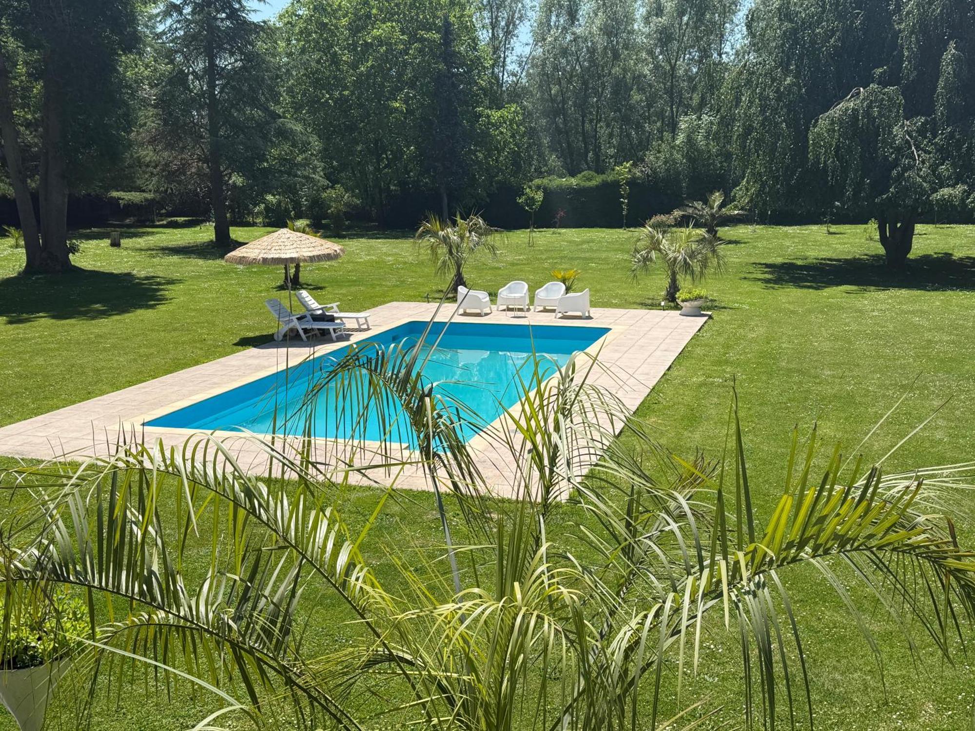 Appartement Familial Au Bord De La Marne, Jardin 8000M2, Piscine, Court De Tennis, Terrasse, Parking Gratuit Proche Disneyland Isles-les-Villenoy Bagian luar foto